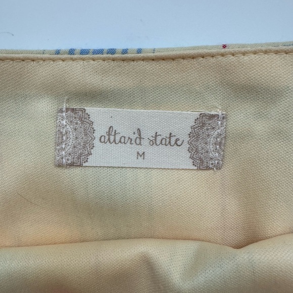 mini skirt - Picture 2 of 2